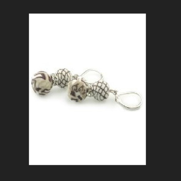 Jilzara Latte and Rhinestone Earrings