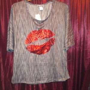 Grey Top w/ red lips (plus size)