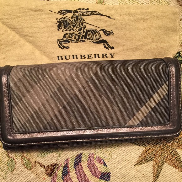 Large Burberry grey wallet