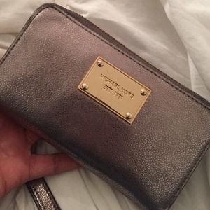 Michael Kors Wristlet