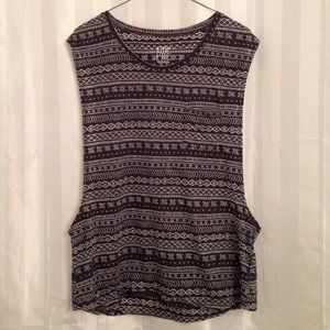 Pattern muscle tank
