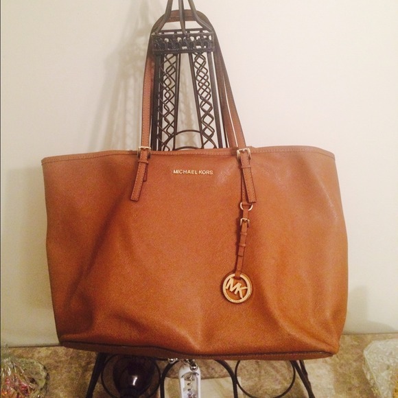 Authentic MK Jet Set Leather Tote