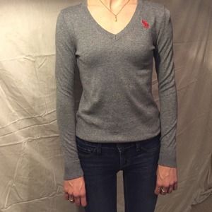 Grey Abercrombie sweater