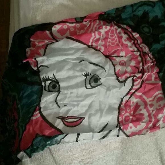 Alice in Wonderland scarf
