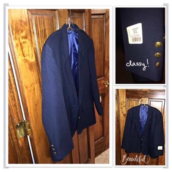 Size 20 - Navy Blazer - A True Classic! 💘