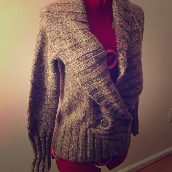 EUC medium wool-blend sweater