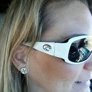 White costa sunglasses 580 excellent condition.