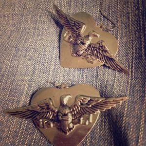 Metal heart with eagle earrings