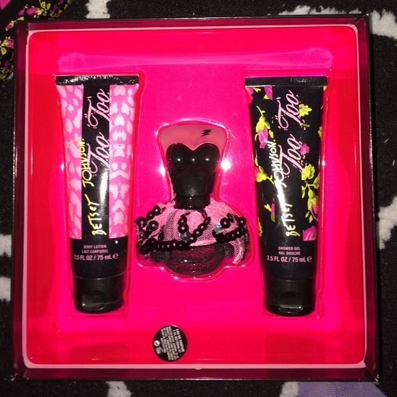BRAND NEW Betsy Johnson perfume