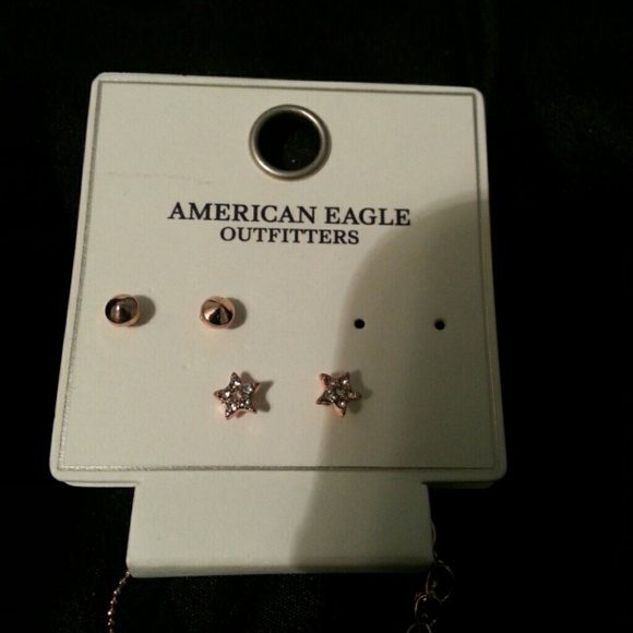 🚫SOLD🚫AEO earrings & necklace