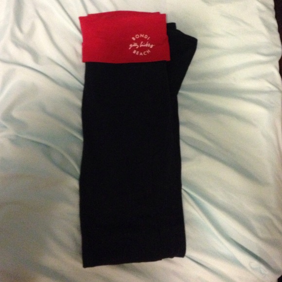 Gilly Hicks Yoga Pants