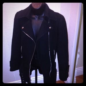 Awesome Black Guess Outer Jacket size S