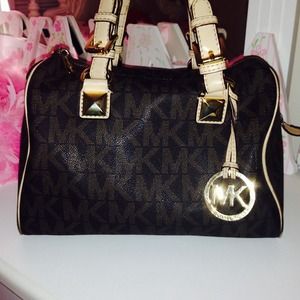 A nice  Michael Kors purse