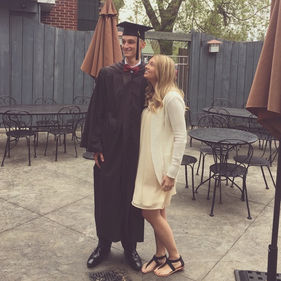 M E E T Y O U R S E L L E R - Picture 3 of 3