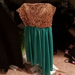 Strapless dress