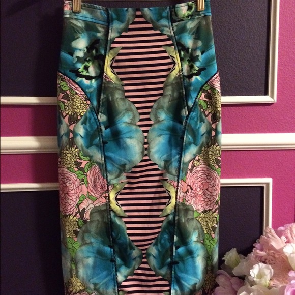 Pencil skirt