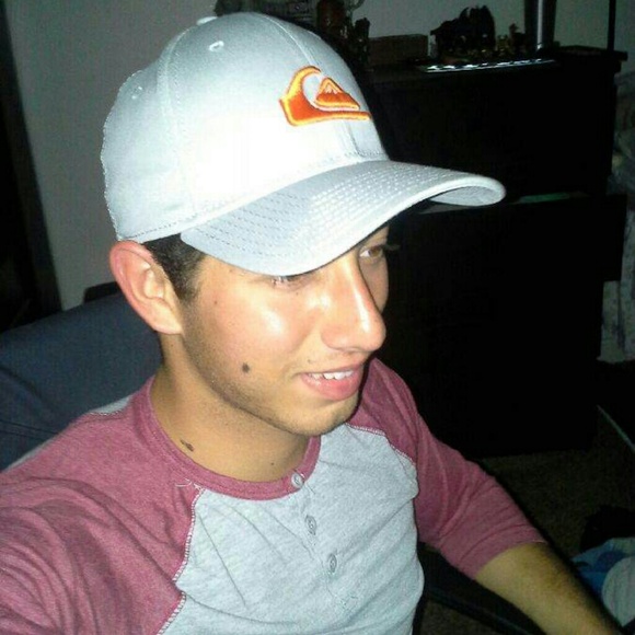 Quicksilver hat - Picture 3 of 3