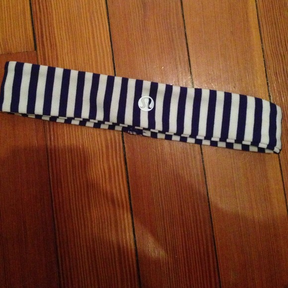 Lululemon headband