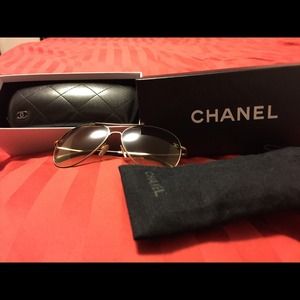 Chanel sunglass