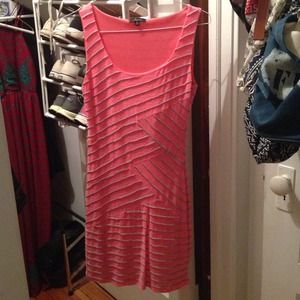 Soprano pink and grey dress