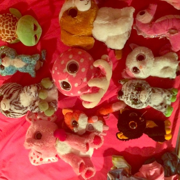 BEANIE BOOS