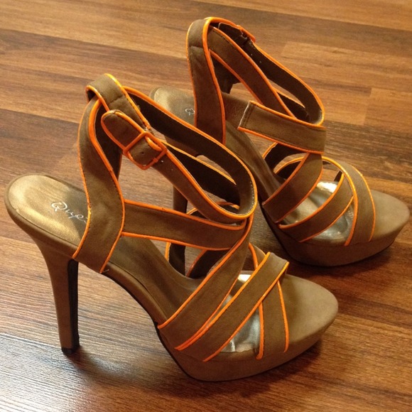 Shoes - Strappy heels