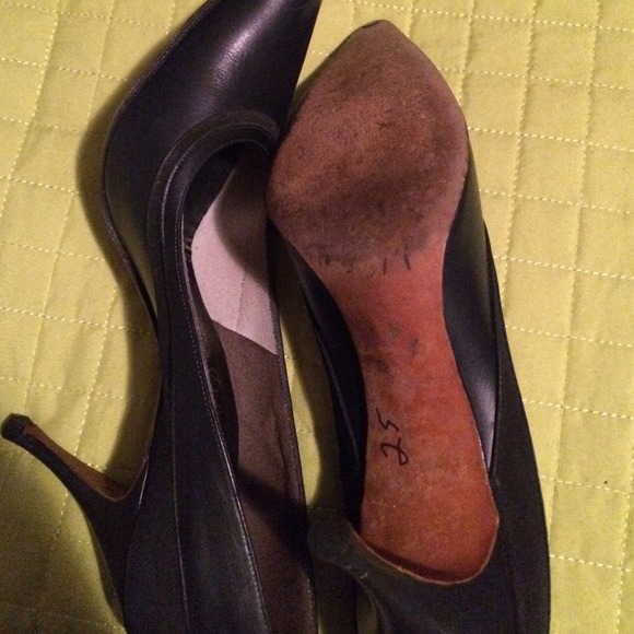 Closed toe pumps - Picture 3 of 4