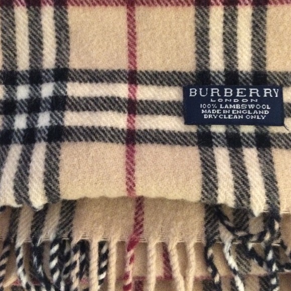 Burberry Novacheck Lambswool scarf