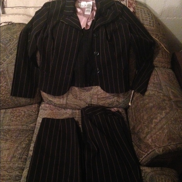 Women's dressy out fit