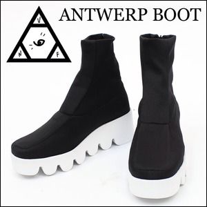 UNIF Antwerp Boot BLAck & white