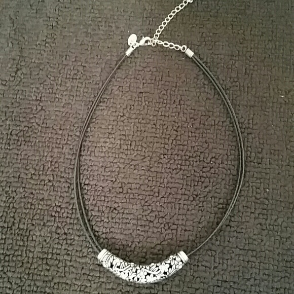 Black necklace with flowers and bling