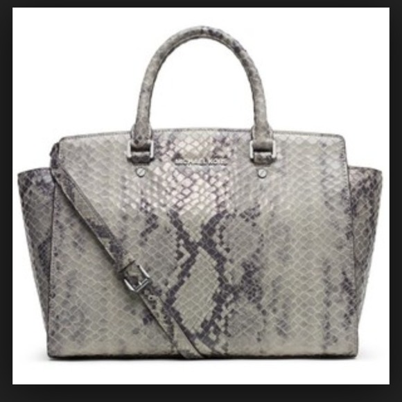 Authentic michael kors selma.