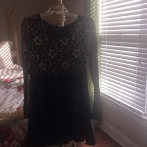Short gold and black lace dress with long sleeves