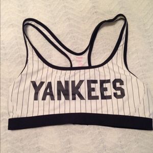 Victoria's Secret PINK NY Yankees Sports Bra