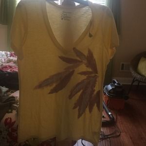 American Eagle graphic tee