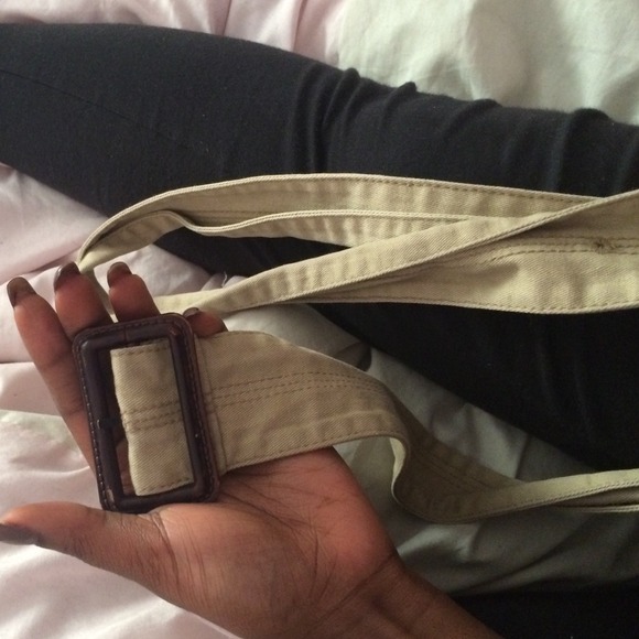 SOLD ON Ⓜ️ Trench Coat American eagle - Picture 2 of 4