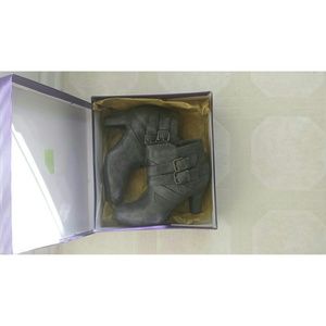 Madden Girl Prittyy Grey Paris Boots