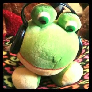 Stuffed animal/mp3/ipod speakers