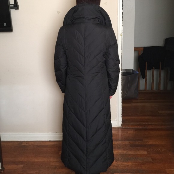 ❌SOLD❌ JLO by Jennifer Lopez long down jacket - Picture 2 of 4