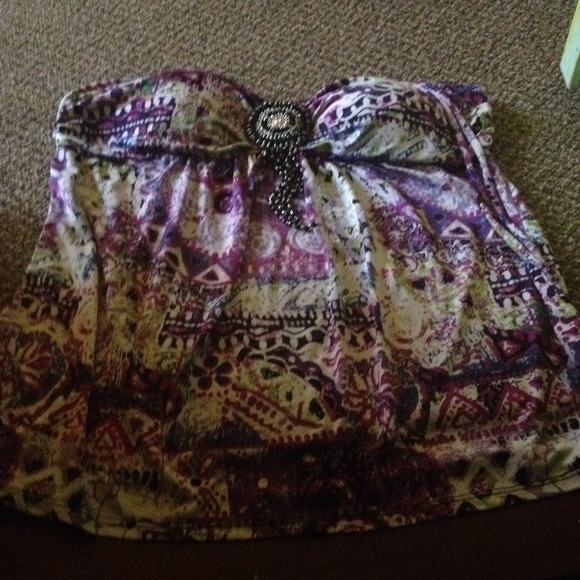 Halter top - Picture 1 of 1