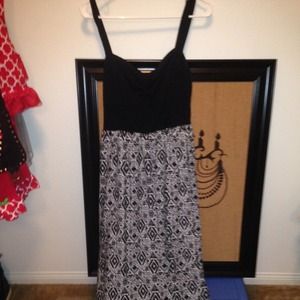 Black & white tribal print maxi dress