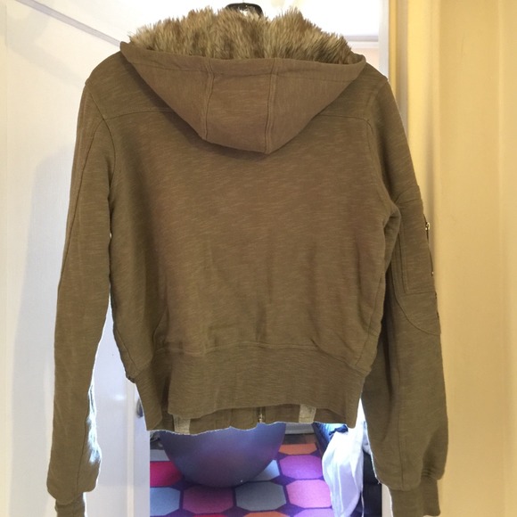 ❌SOLD❌ Hurley light jacket - Picture 3 of 4