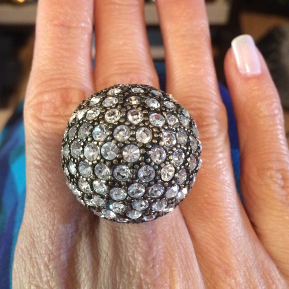 Cubic ball ring