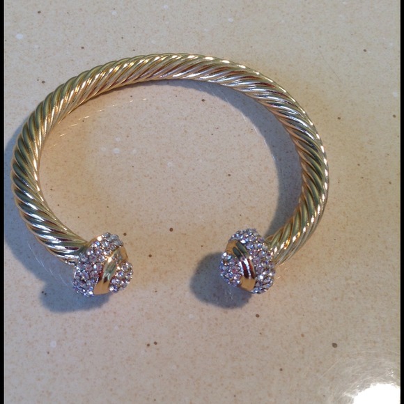 Gold bracelet
