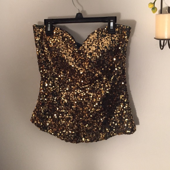 🔴SOLD🔴gold top