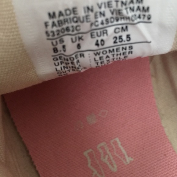 SOLD Converse moccasin sneakers - Picture 4 of 4