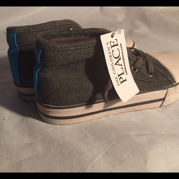 connaught place shoes shop