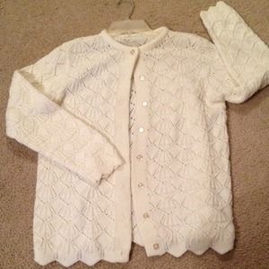 White knitted sweater