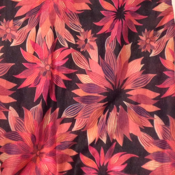 Infinity scarf - Picture 2 of 2