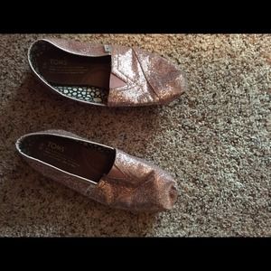 Pink sparkle toms  shoes sz 8 TOMS